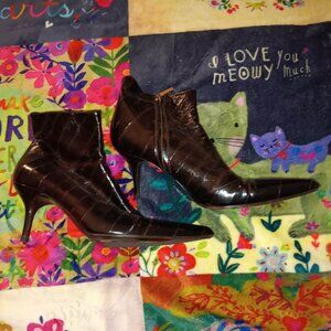 dolce and gabbana patent leather vintage heel boots size EU 40.5